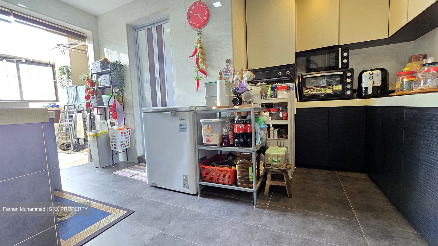 Blk 101 Pasir Ris Street 12 (Pasir Ris), HDB Executive #449285681